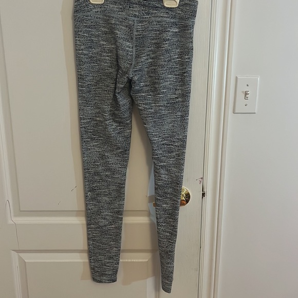 Ivivva Leggings - Picture 2 of 3